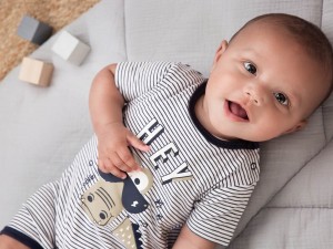 Бебешки дрешки за най-горещите дни